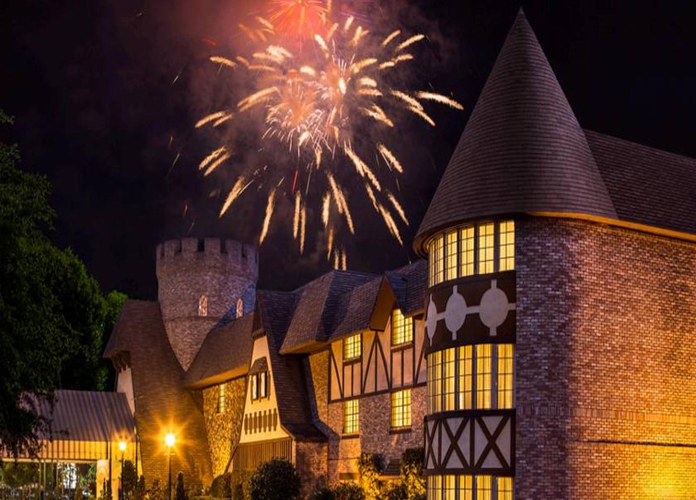 Anaheim-Majestic-Garden-Hotel-General-view-38