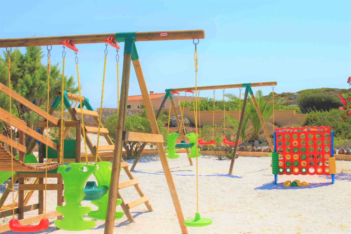Zorbas-Hotel-Beach-Village-Sports-and-Entertainment-50