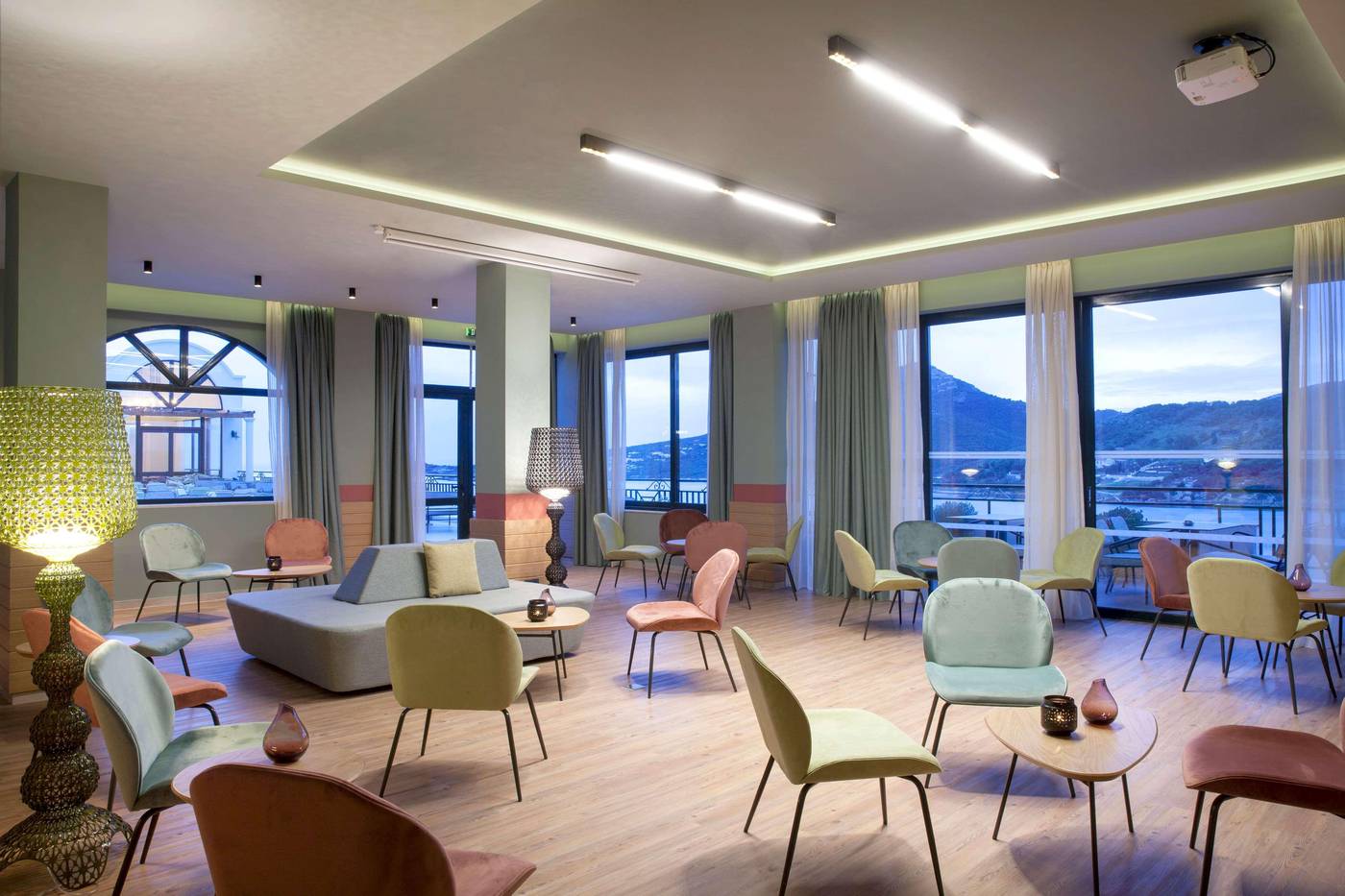 Dolce-by-Wyndham-Attica-Riviera-Lobby-13