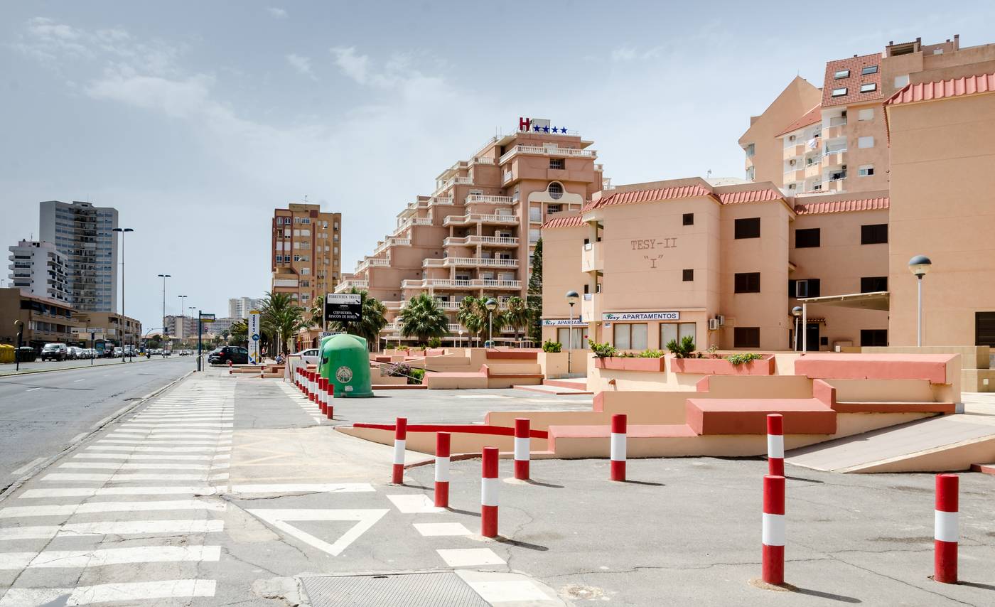 Apartamentos-Tesy-Lobby-14