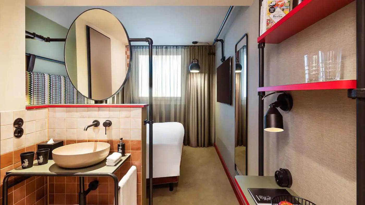 Me-and-All-Berlin-East-Side--part-of-JdV-by-Hyatt-Room-19