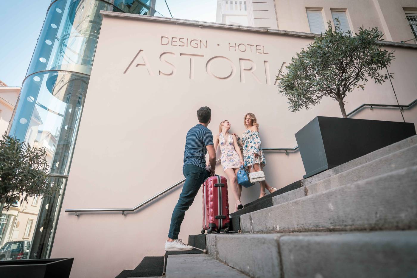 Hotel-Astoria-by-OHM-Group-Lobby-7