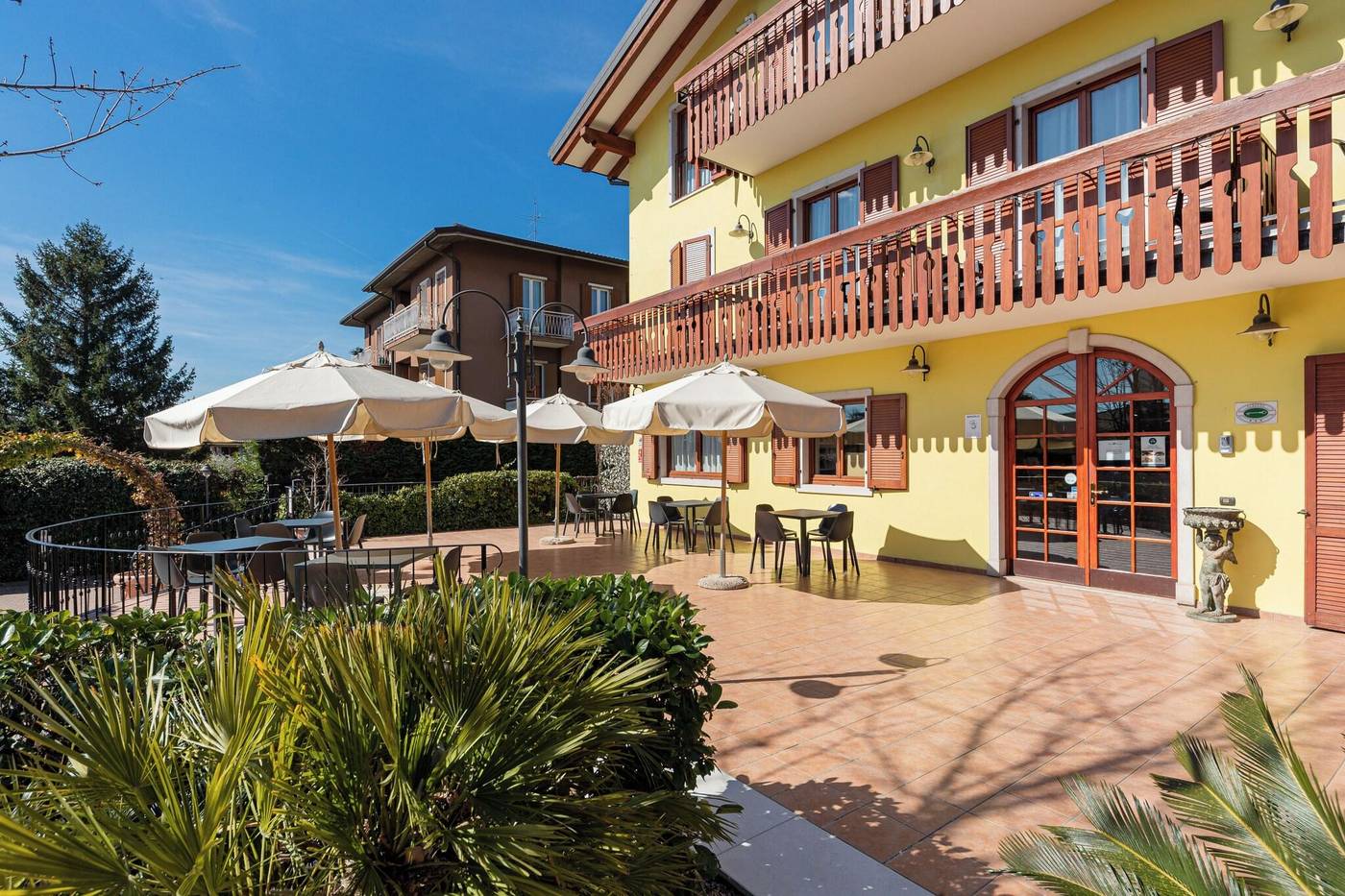 Hotel Romantic-Italy-CAVAION VERONESE-General view-9