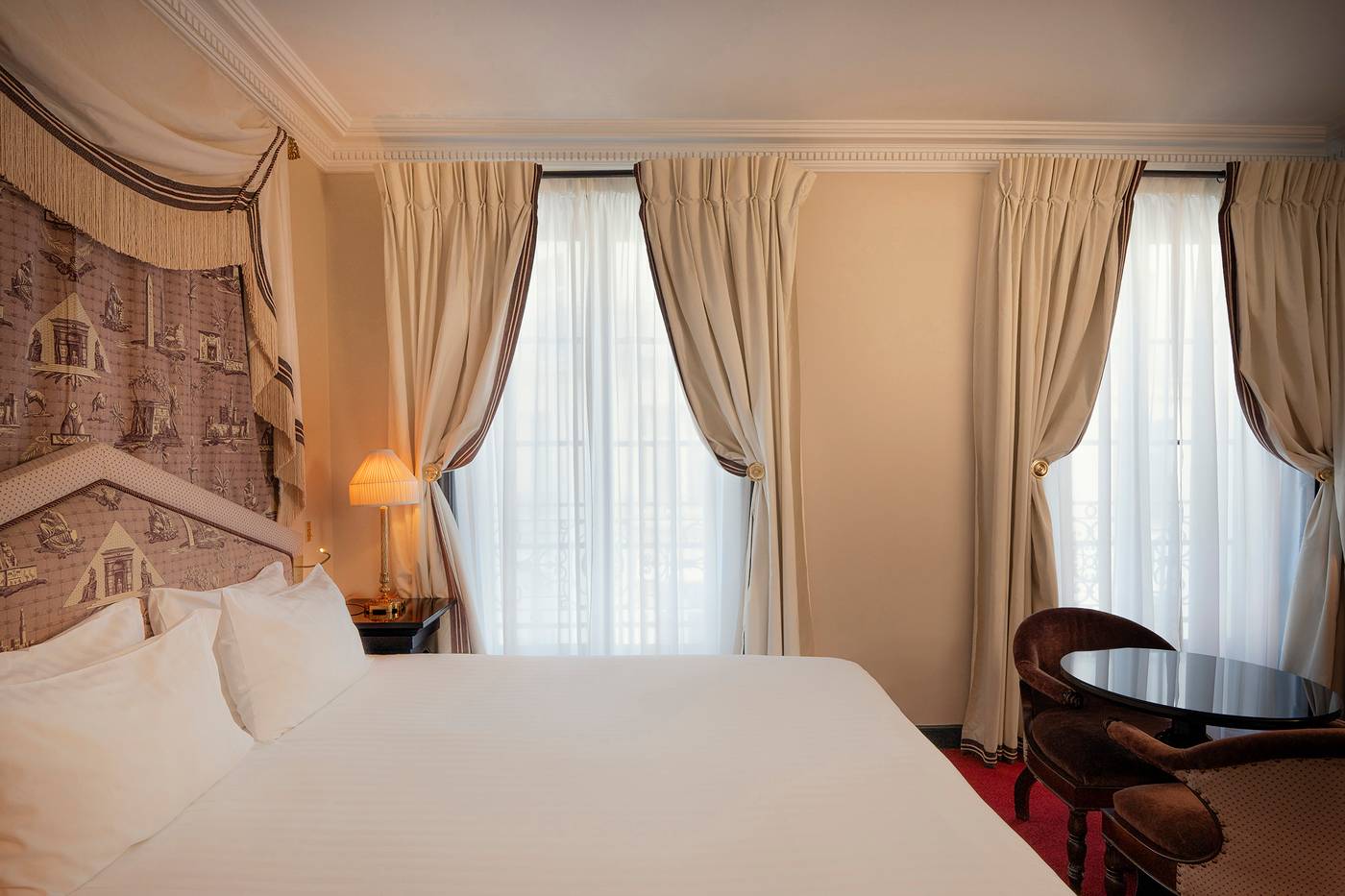 Maison-Athenee-Room-1