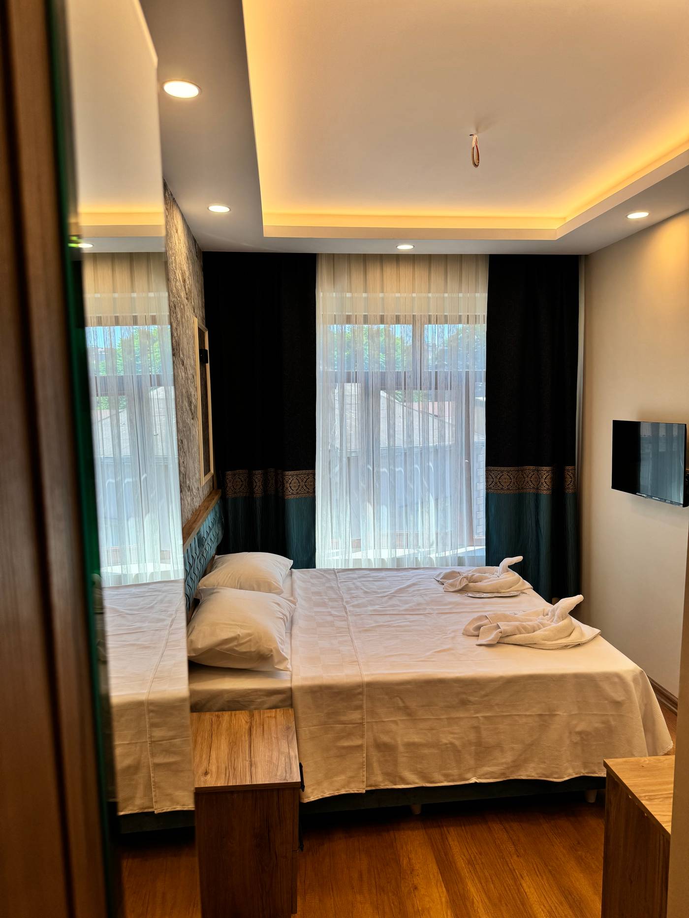 Riverside-Hotel-Room-24