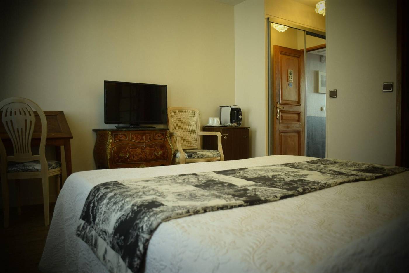 Hôtel Dandy-France-ROUEN-Room-9