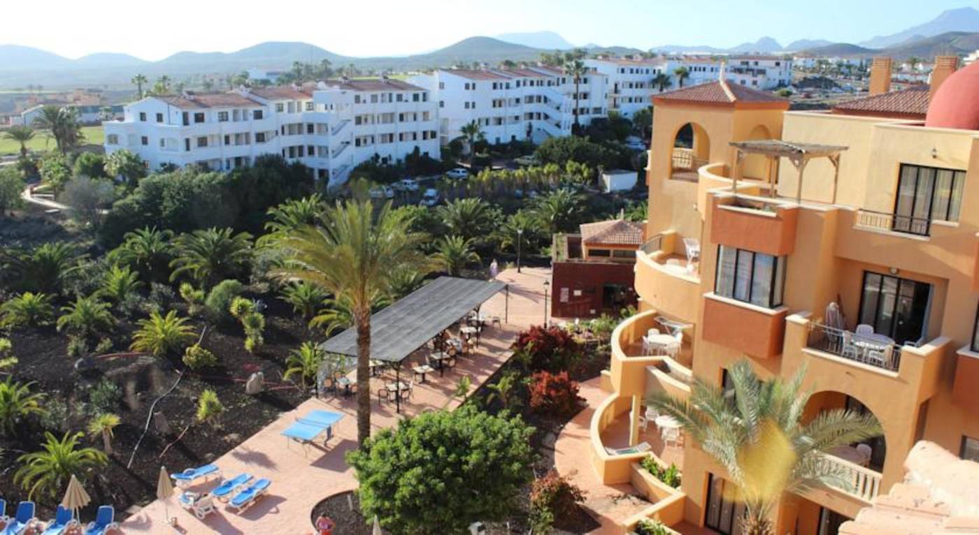 Grand-Muthu-Golf-Plaza-Hotel---Spa-General-view-13