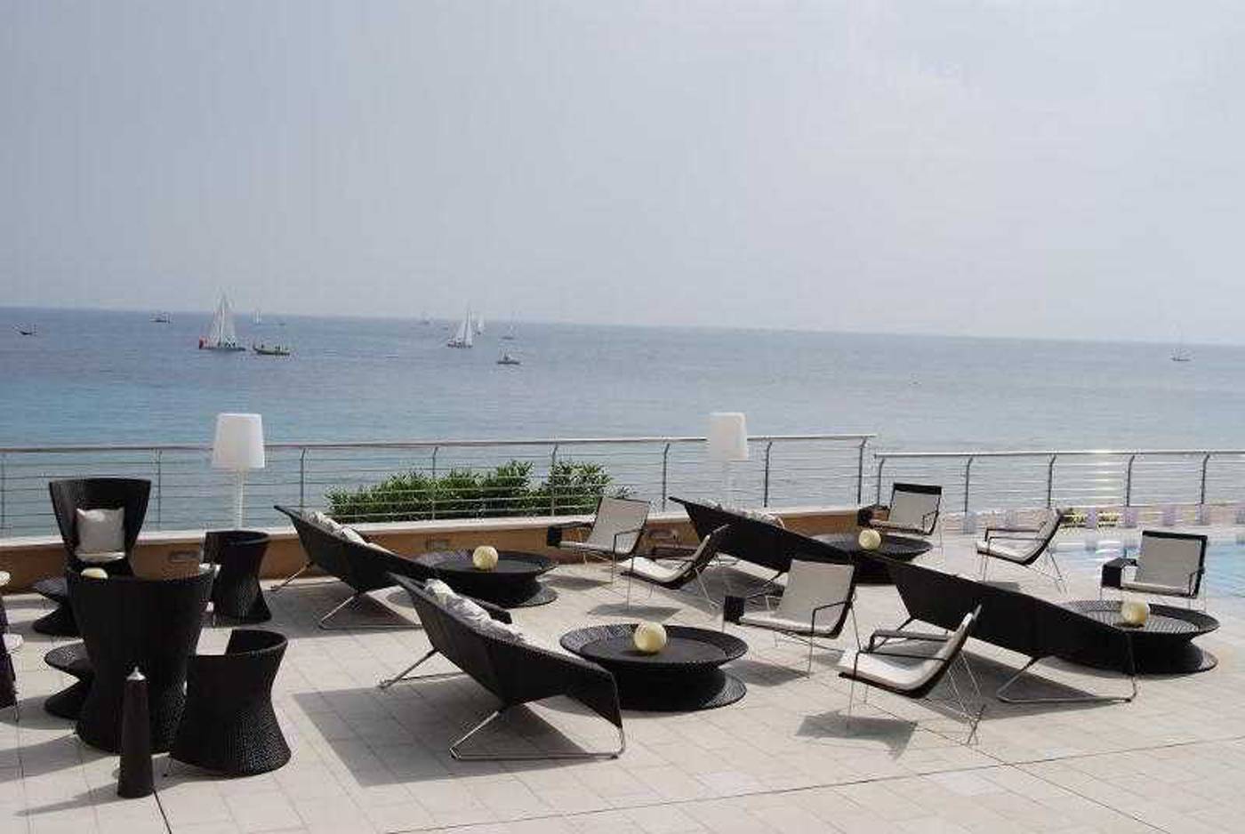 ESTIMAR-Calpe-Apartments-2---Two---Adults-Only--16---Beach-44