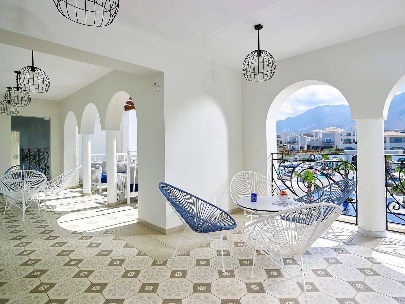 Anemos-Luxury-Grand-Resort-Bar-53