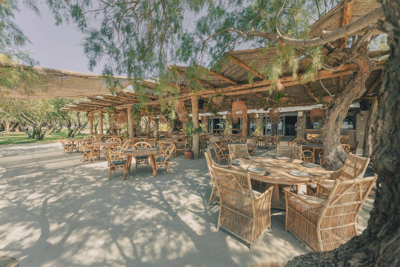 Doryssa-seaside-resort-Bar-12