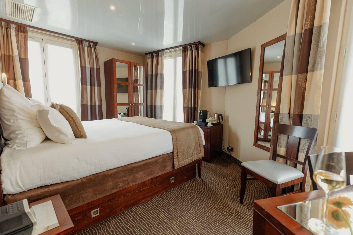 Grand-Hotel-Francais-Room-8