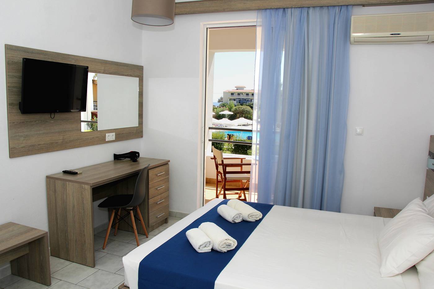 Lardos-Bay-Room-32