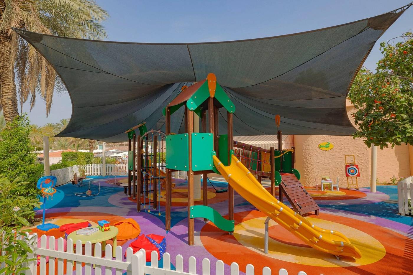 Habtoor-Grand-Resort--Autograph-Collection-Sports-and-Entertainment-78