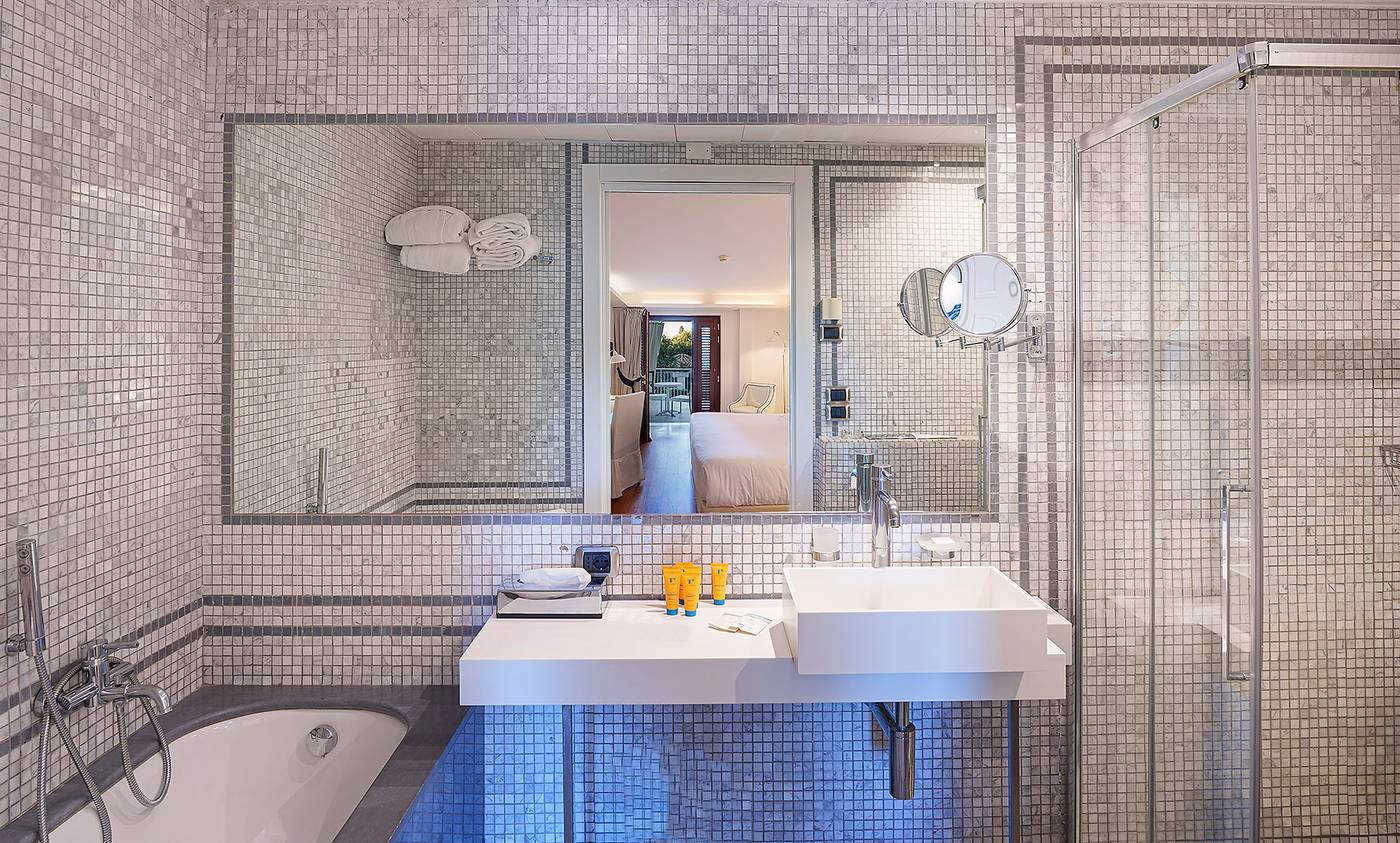 La-Plage-Resort-Room-25