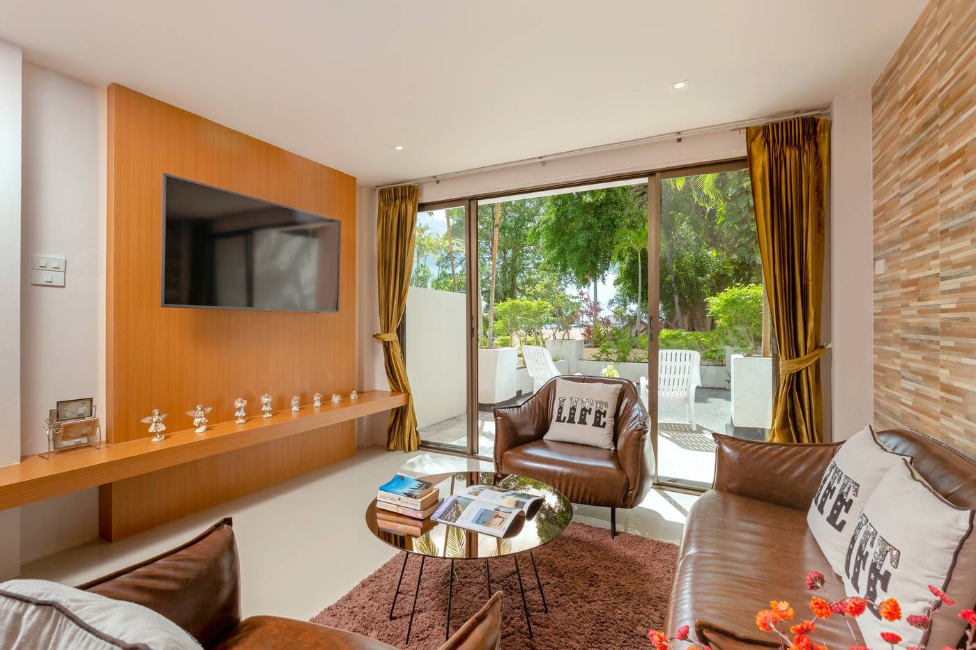 Club-Bamboo-Boutique-Resort---Spa-Room-79