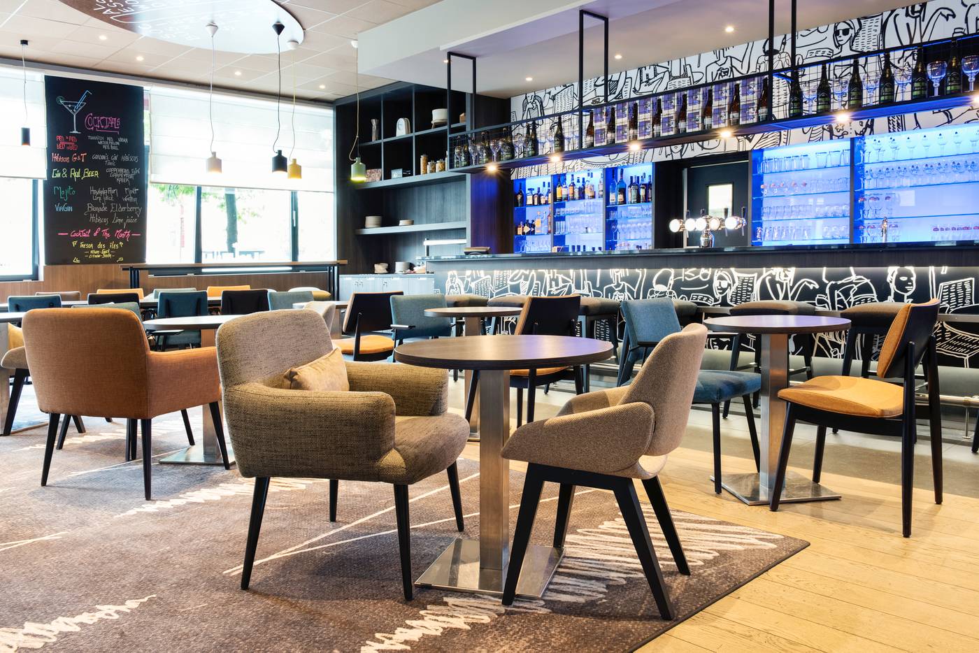 ibis-Brussels-Centre-Gare-Midi-Bar-5