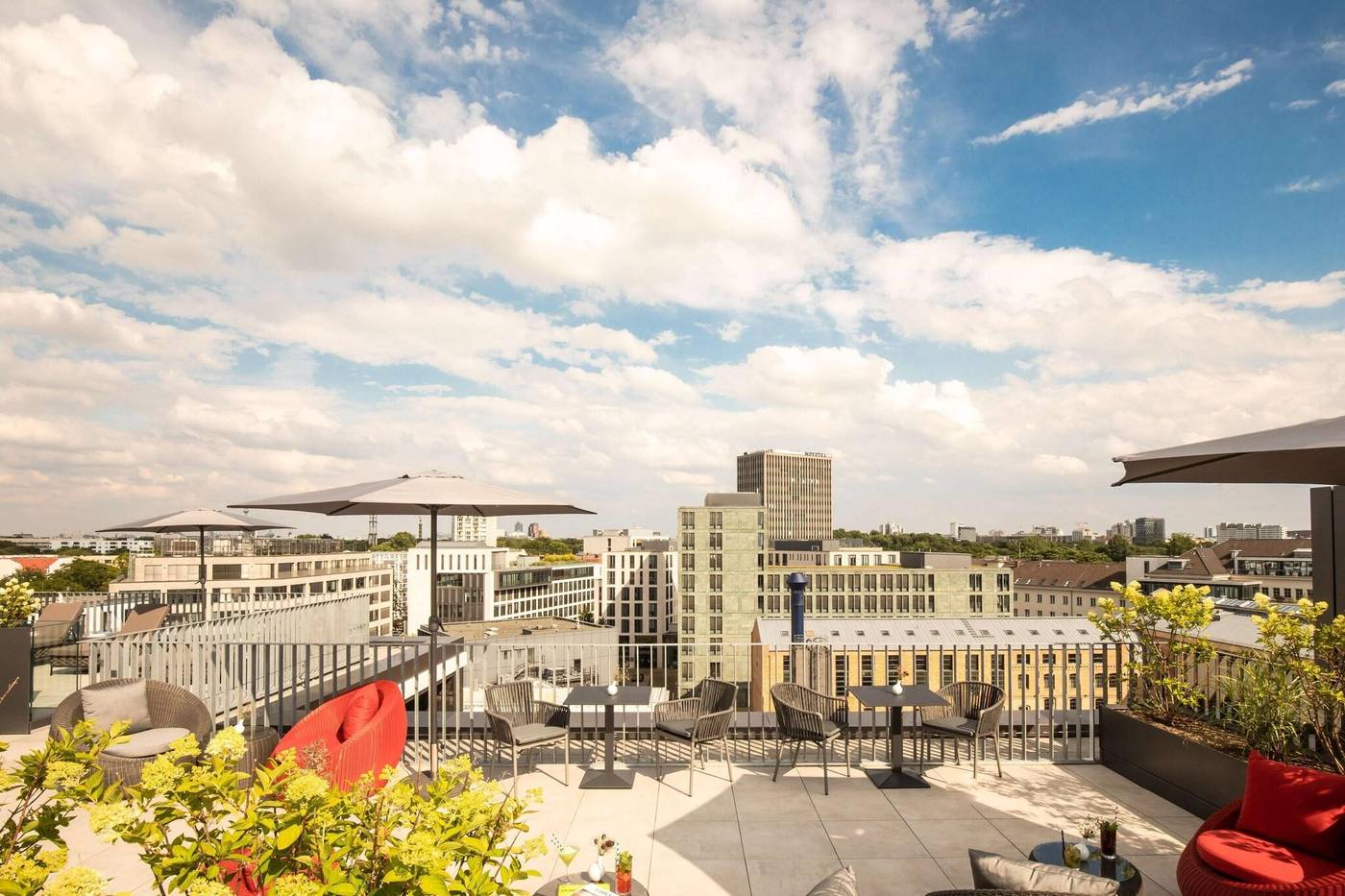 KPM-Hotel---Residences-Terrace-3