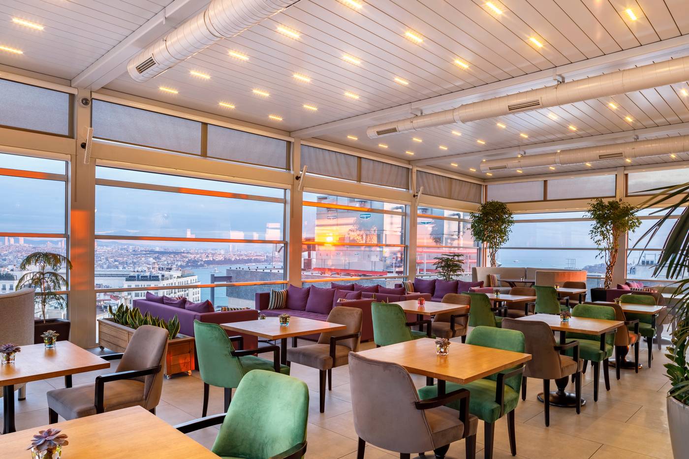 CVK-Taksim-Hotel-Istanbul-Terrace-3