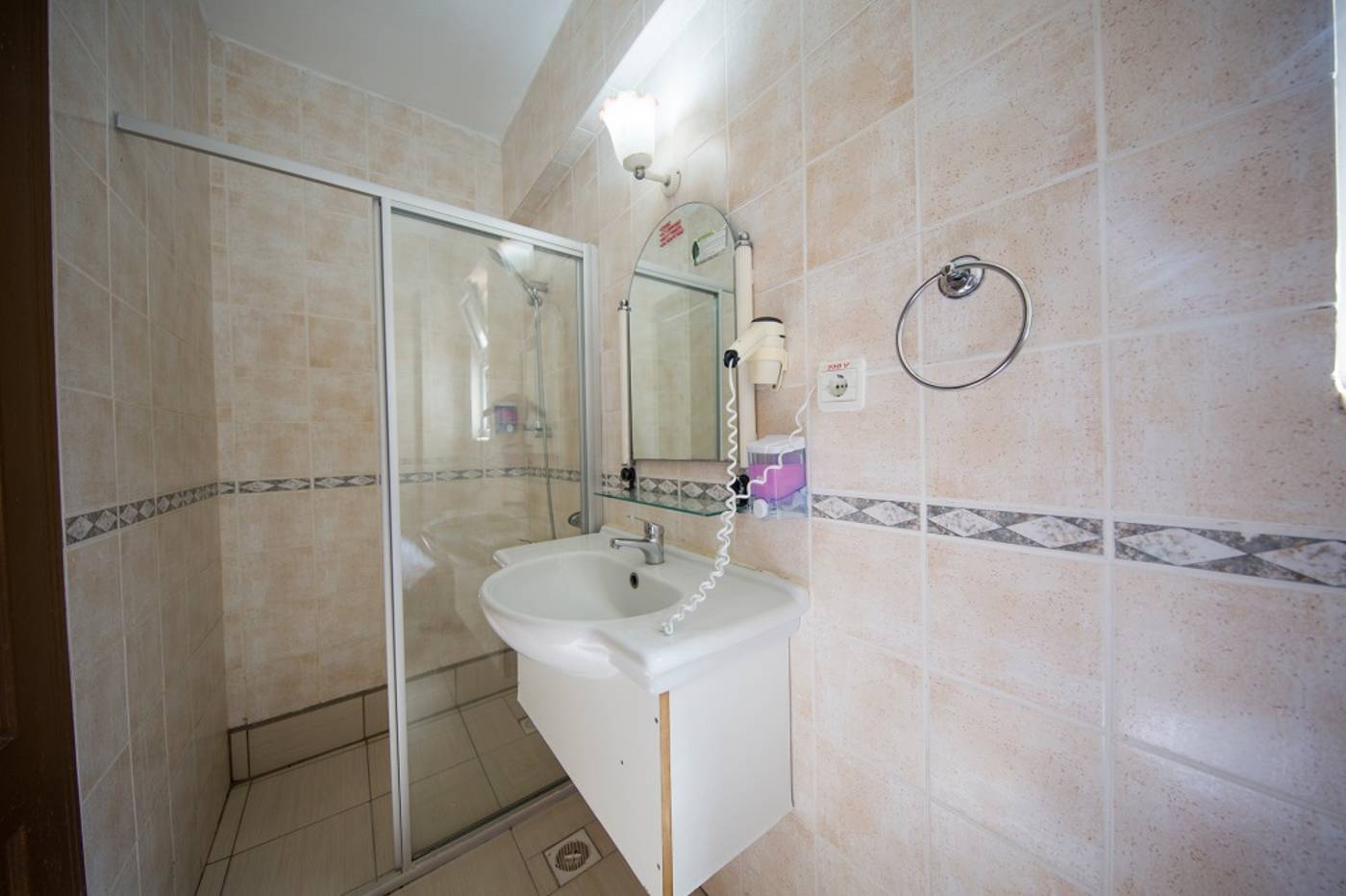 Family-Belvedere-Room-31