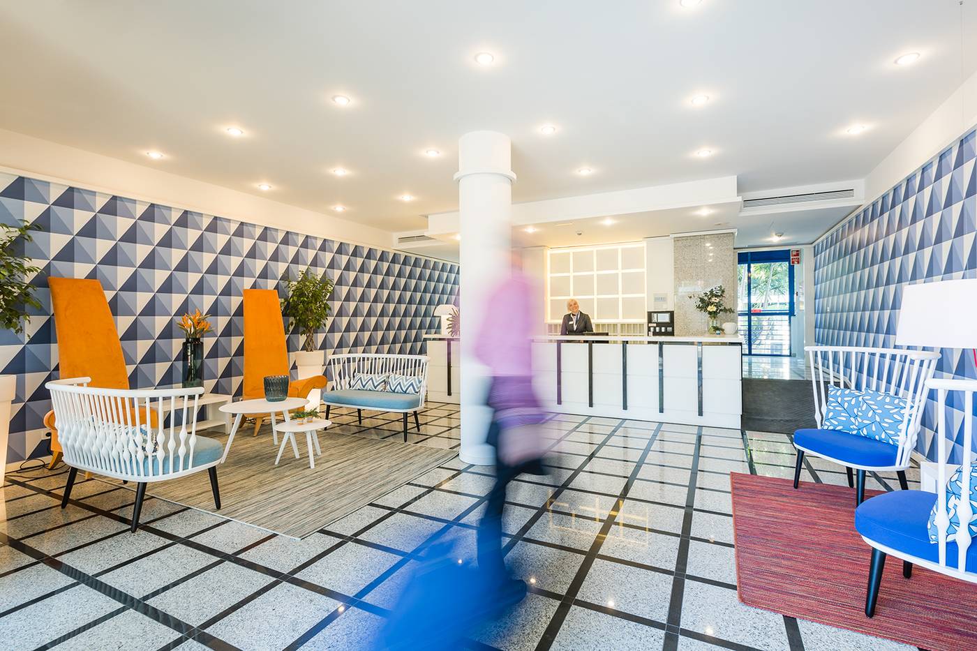 Terrace-Mar-Suite-Hotel-Lobby-12