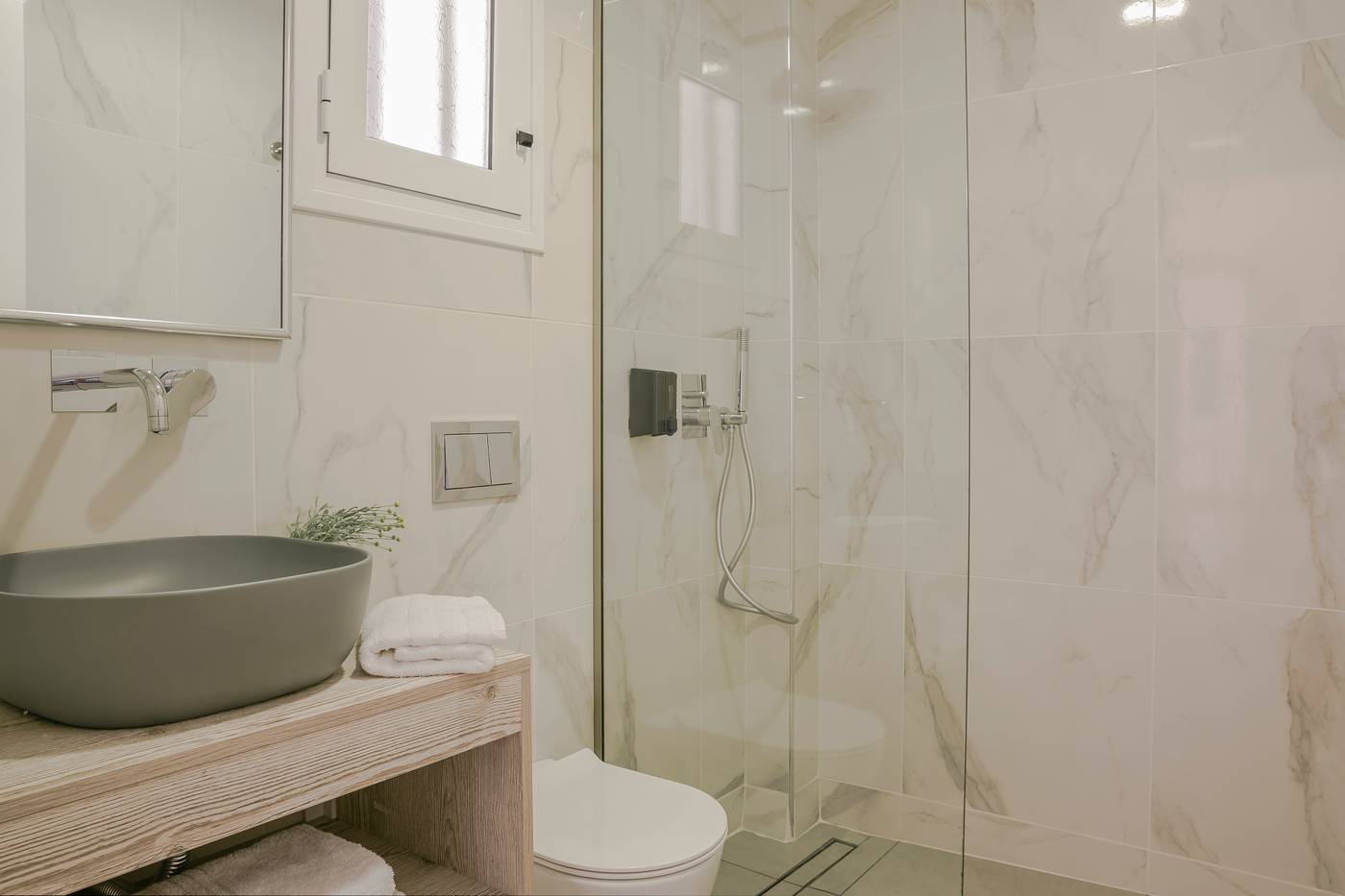 Astra-Village-Room-40