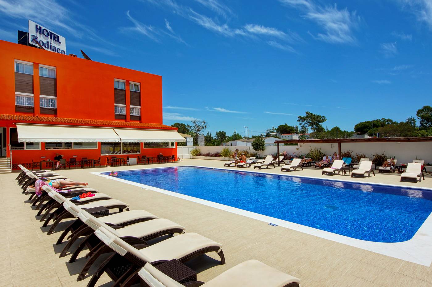 Zodiaco-Pool-2