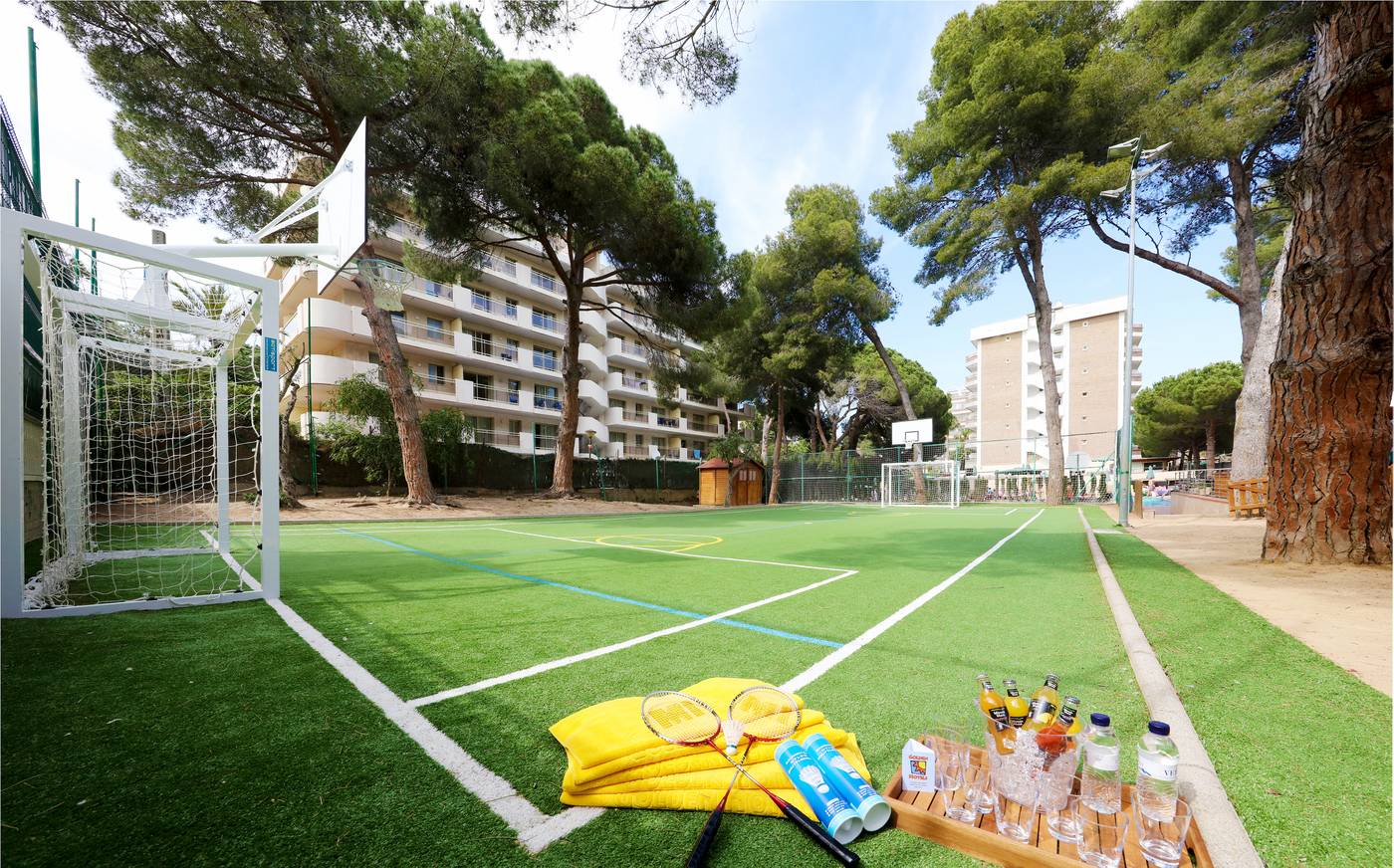 Golden-Port-Salou-and-Spa-Sports-and-Entertainment-57