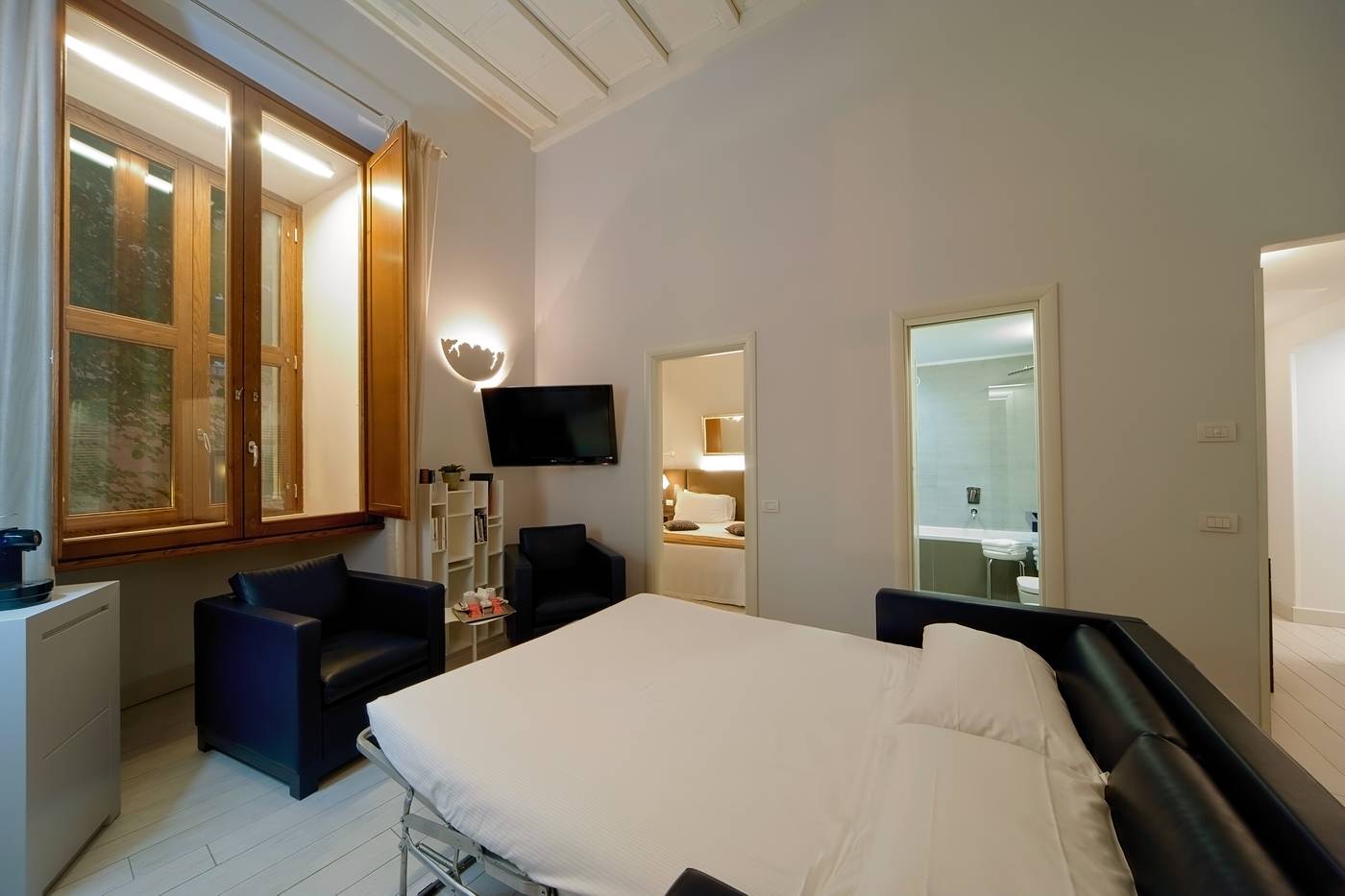 Navona-Palace-Luxury-Inn-Room-17
