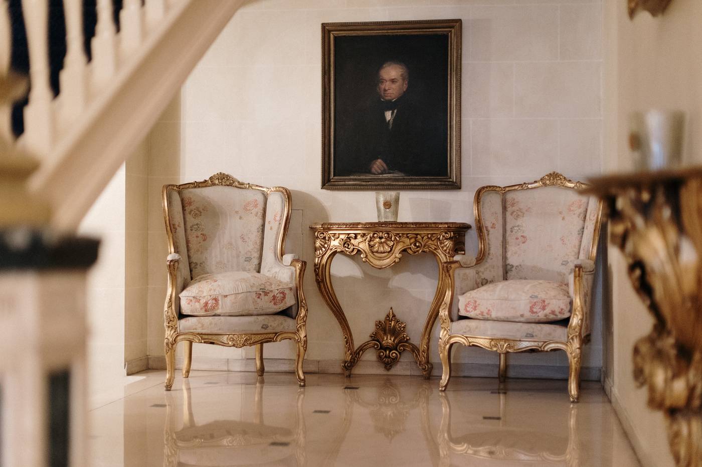 Manos-Stephanie-Hotel-Lobby-14