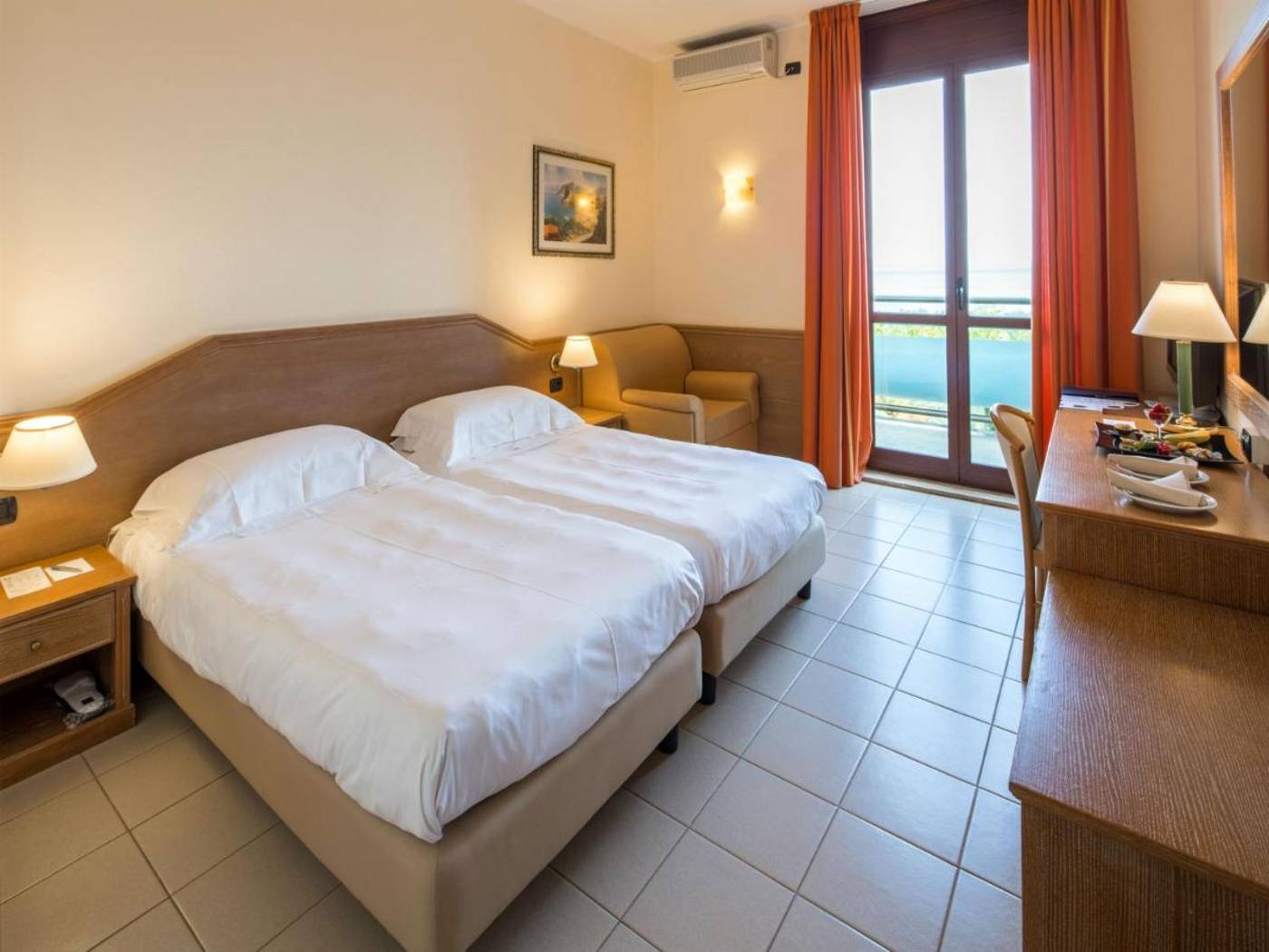 Unahotel-Naxos-Beach-Room-38