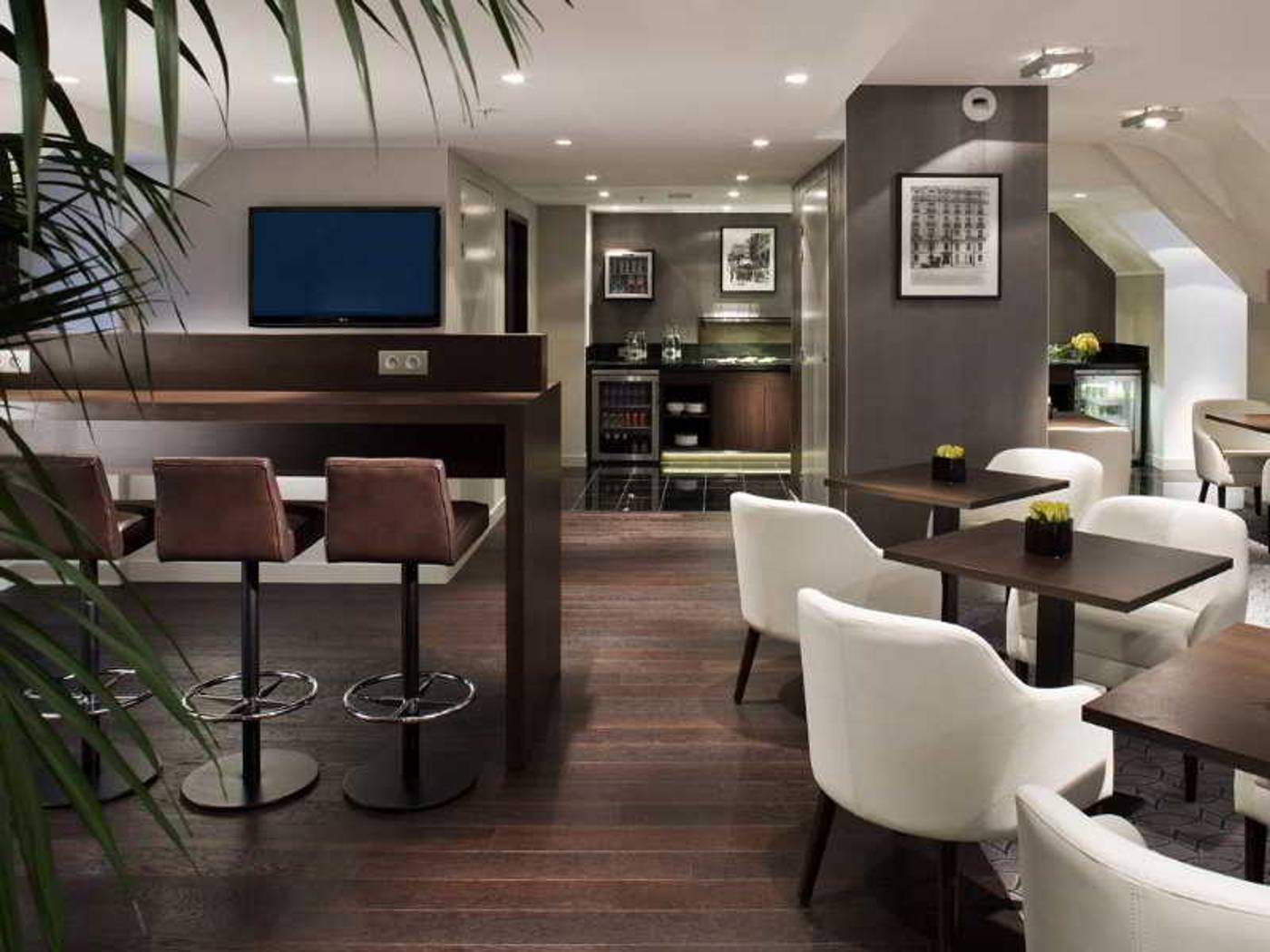 Marriott-Hotel-Paris-Opera-Ambassador-Restaurant-16