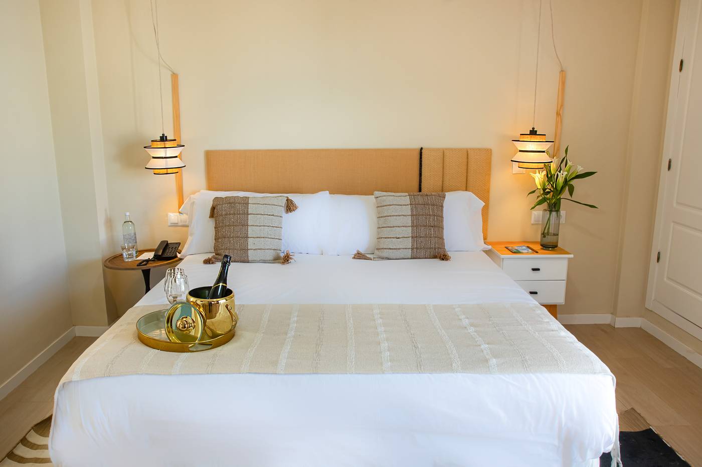 Vista-de-Rey-Room-18