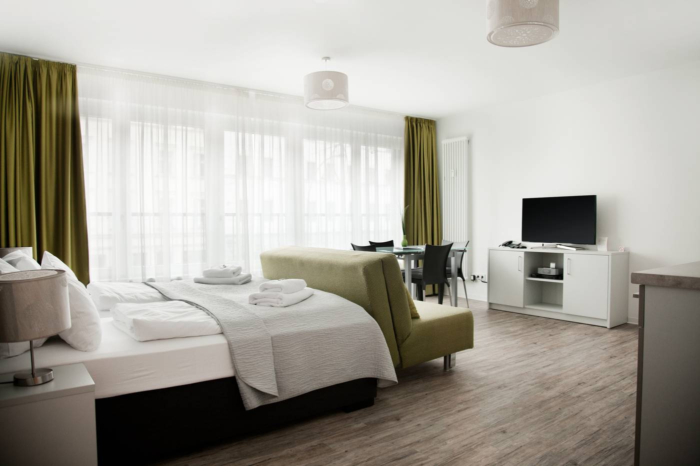 Apartments-Rosenthal-Residence-Room-9