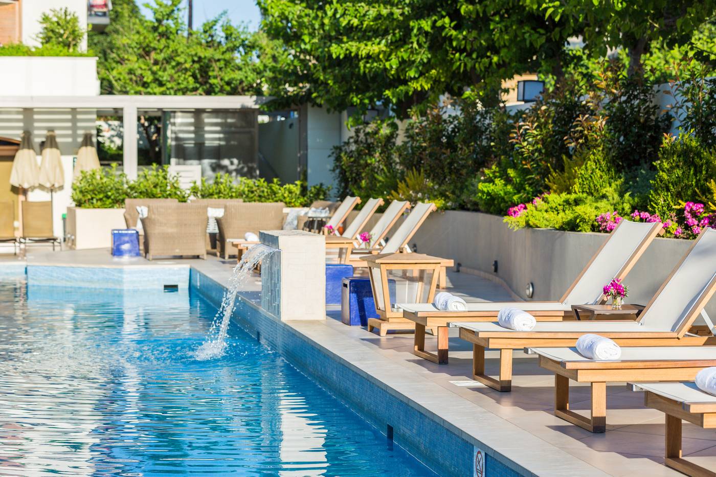 Theartemis-Palace-Pool-12