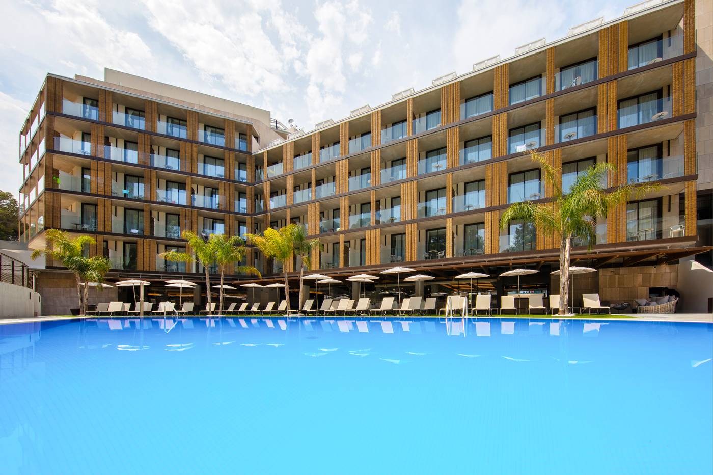 Golden-Costa-Salou---Adults-Only-Pool-5