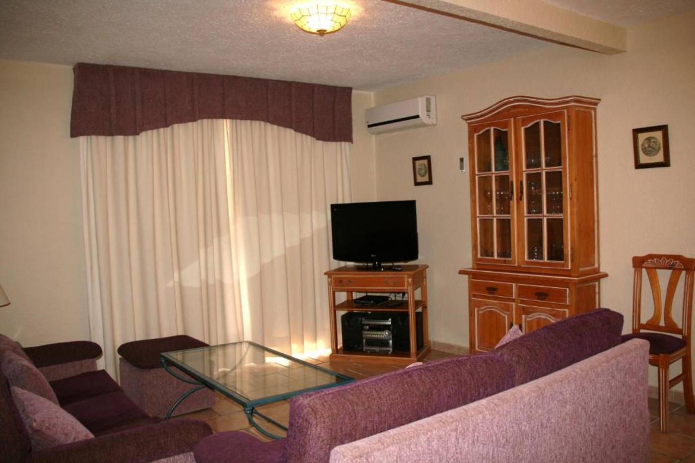 Pueblo-Evita-Club-Room-29