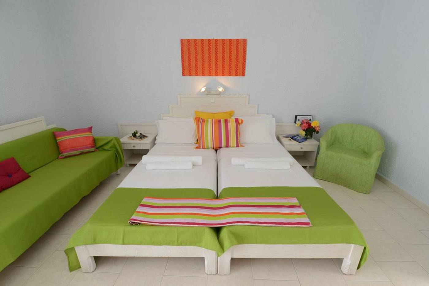 Golden-Star-Room-12