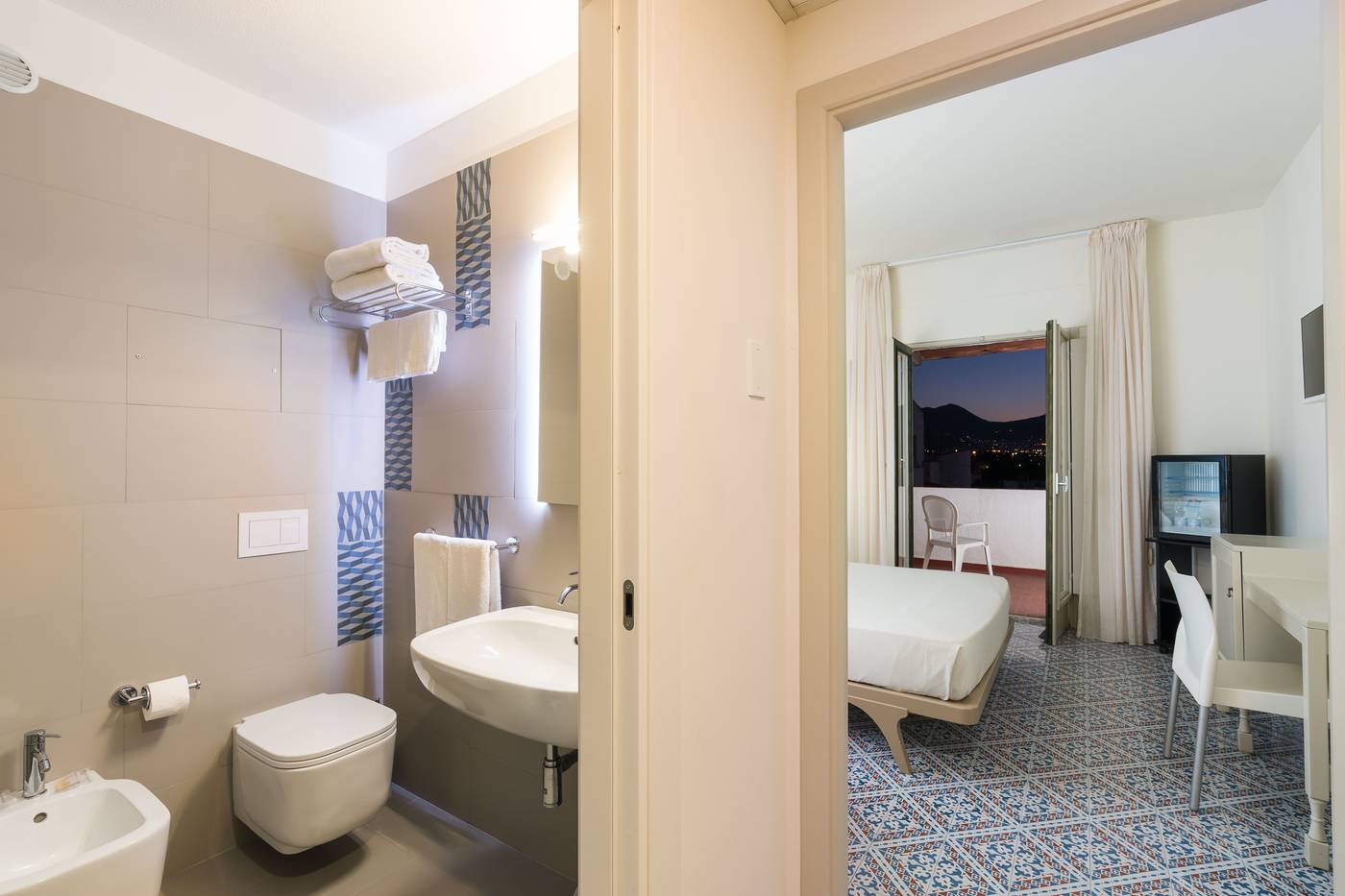 Saracen-Sands-Hotel---Congress-Centre-Room-41