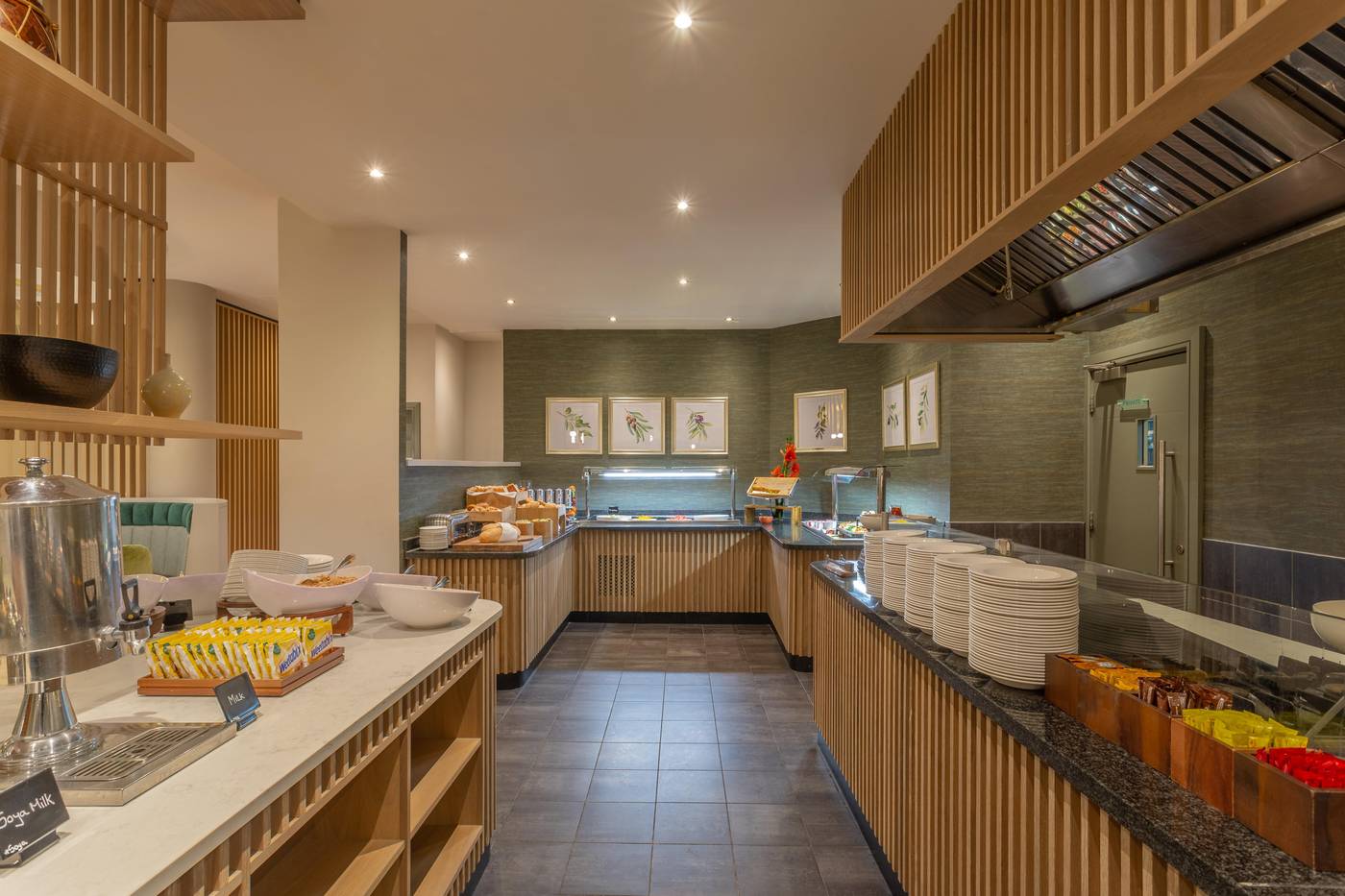 Crowne-Plaza-Dublin-Airport-Restaurant-53