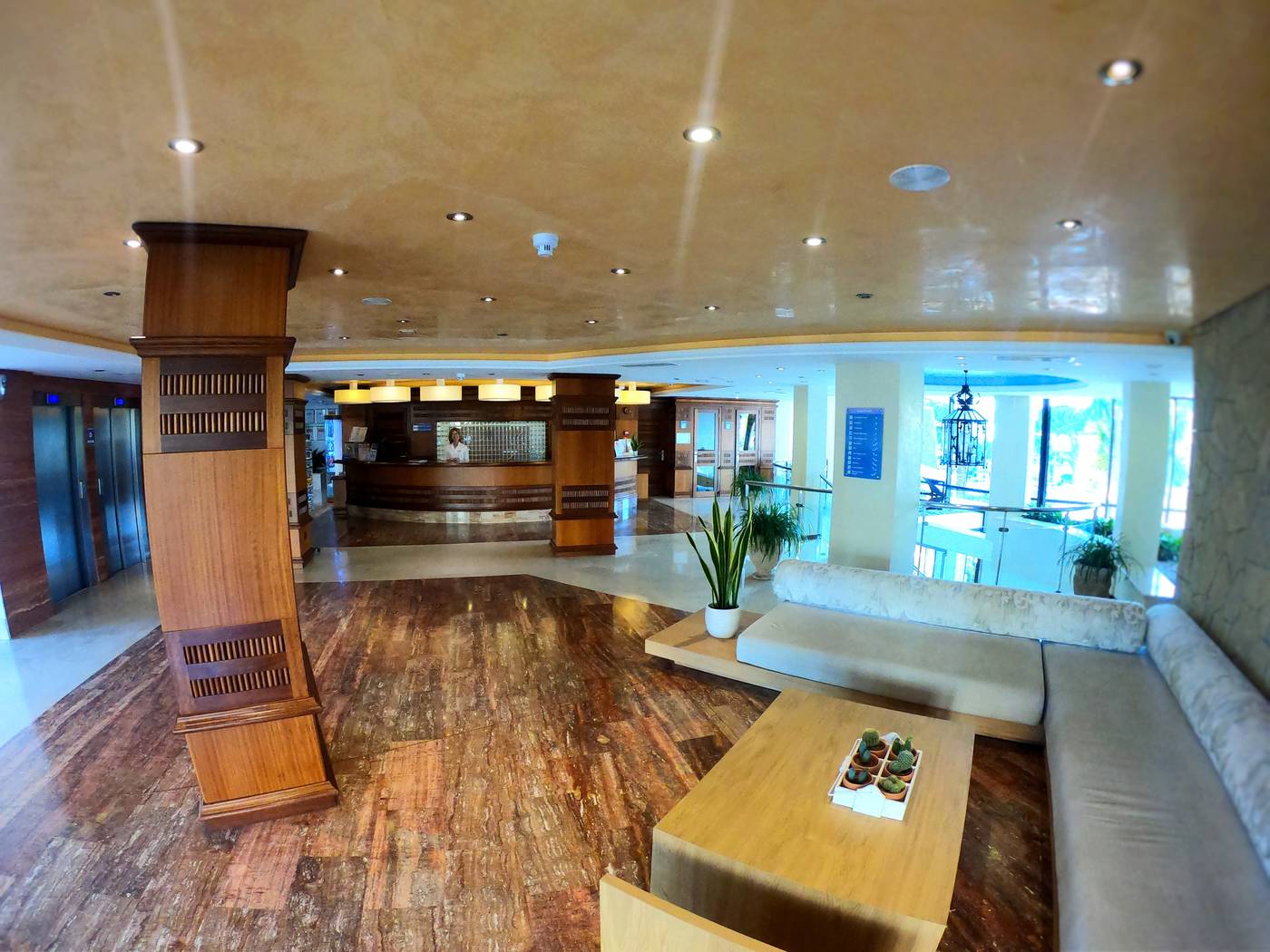 Marins Playa Aparthotel