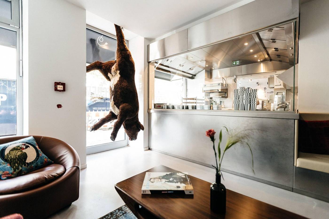 Sir-Savigny-Hotel--part-of-Sircle-Collection-Restaurant-11