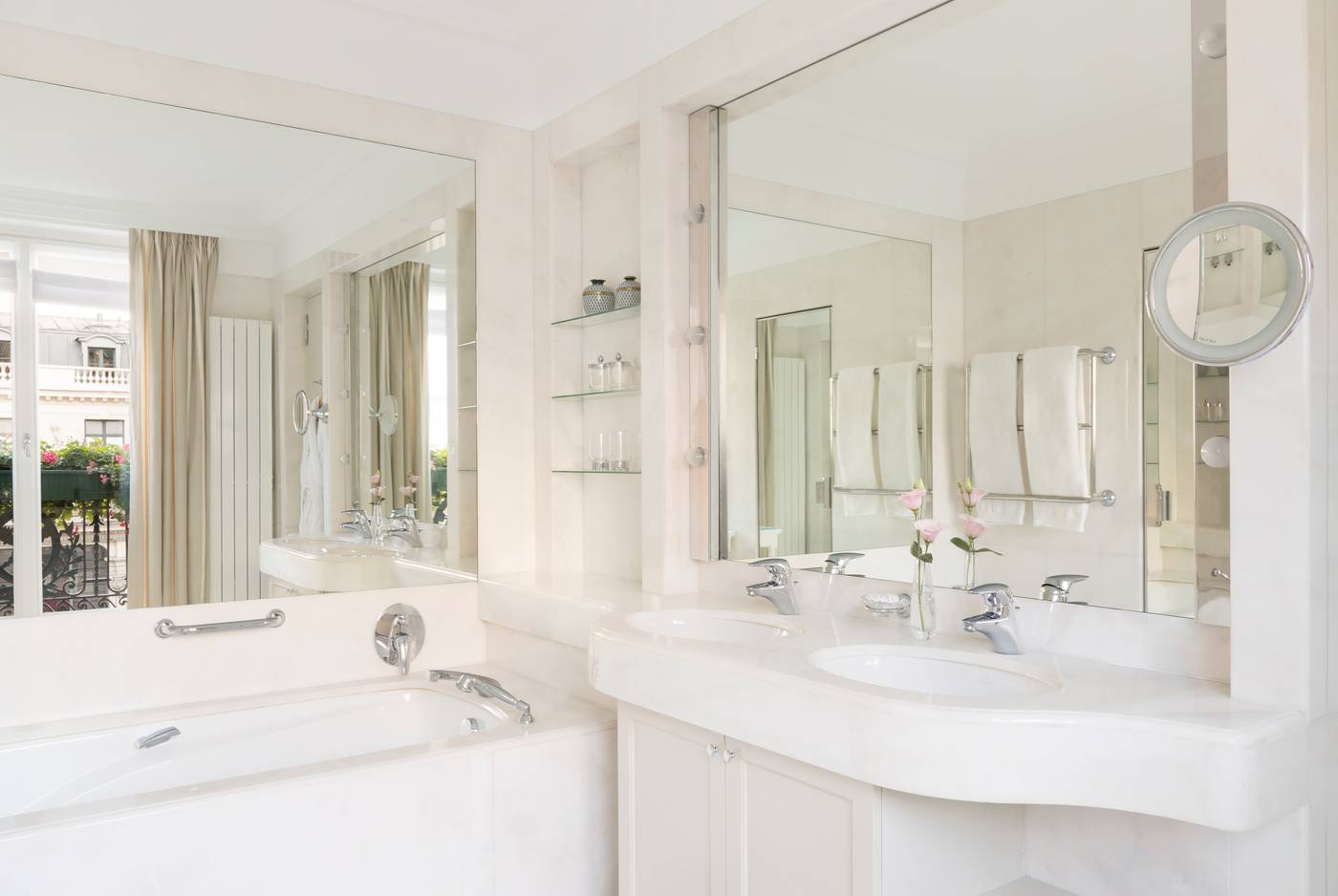 Le-Bristol-Paris-Room-67