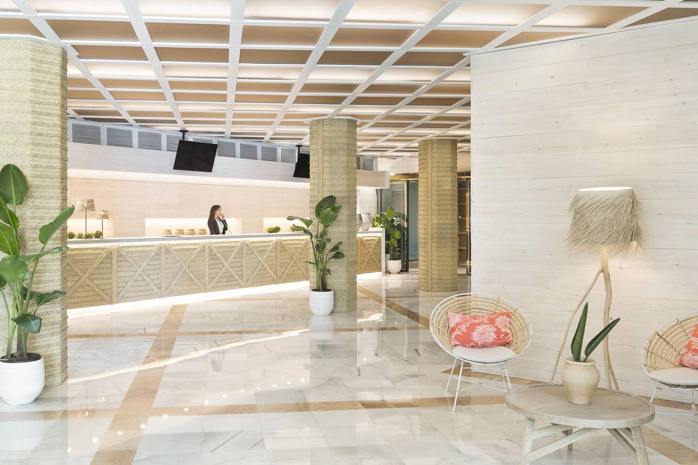 Indalo-Park-Lobby-54