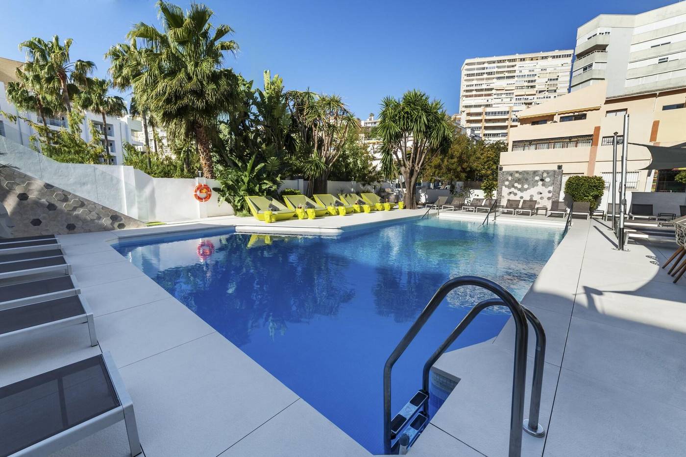Don-Paquito-Pool-2