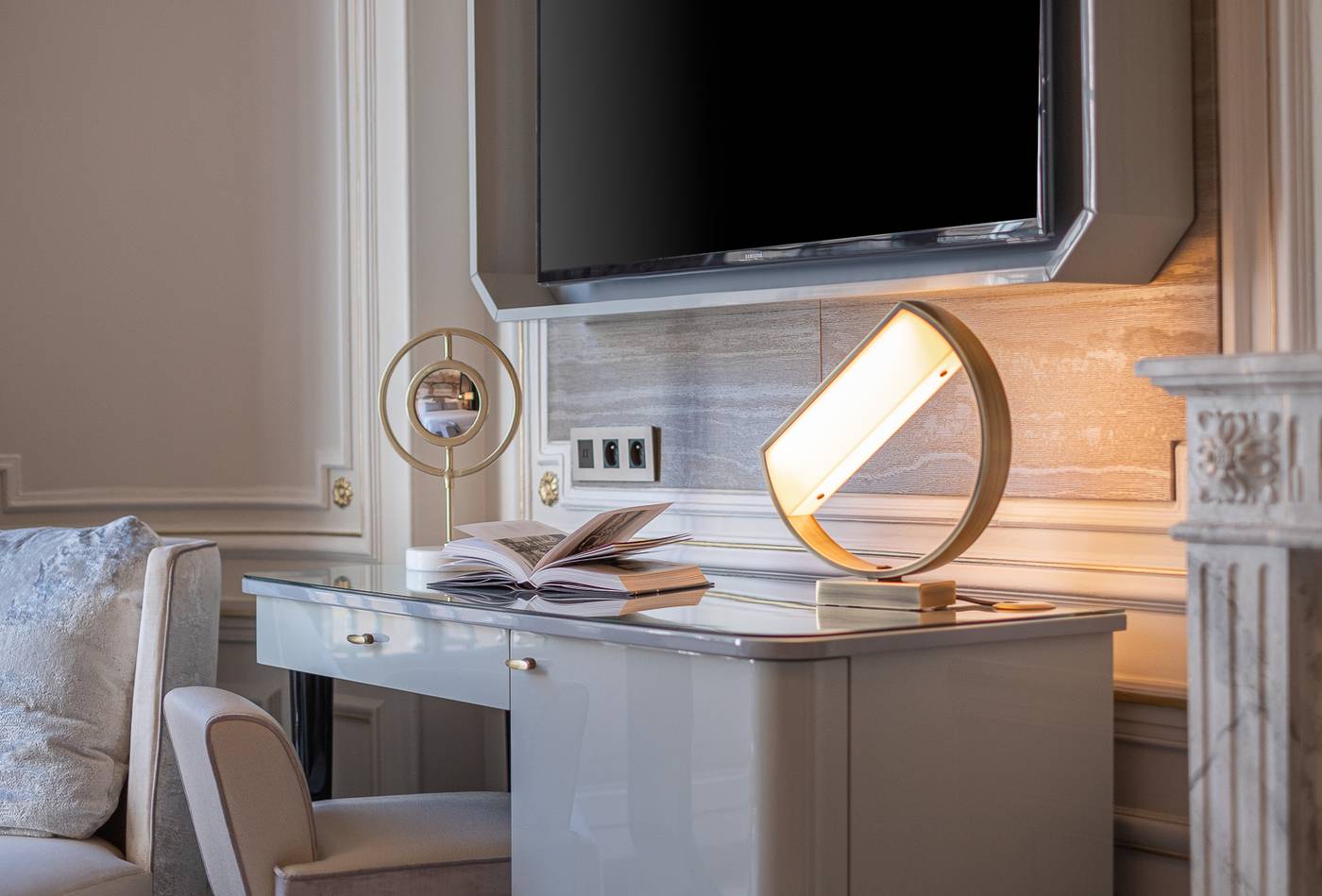 Hotel-Elysia-By-Inwood-Hotels-Room-41