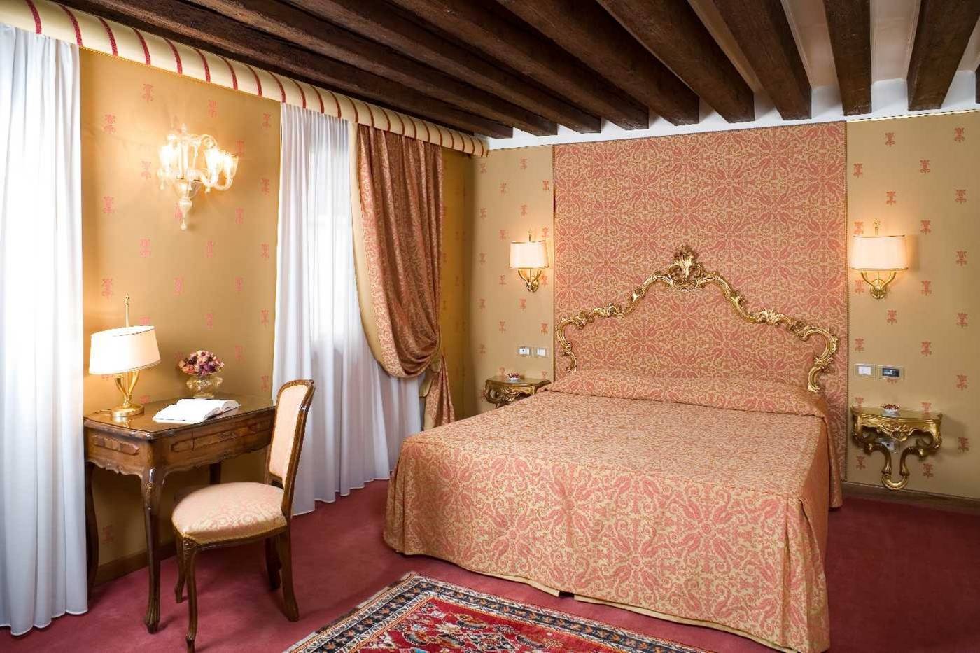 Hotel-Locanda-Vivaldi-Room-5