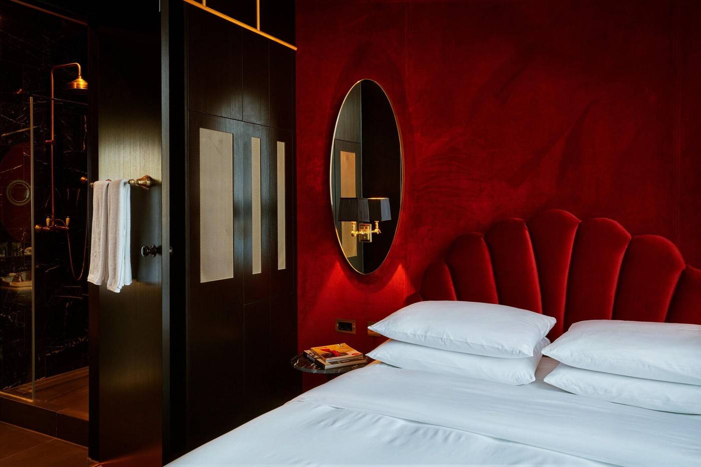 Provocateur--Berlin--A-Member-Of-Design-Hotels-Room-31
