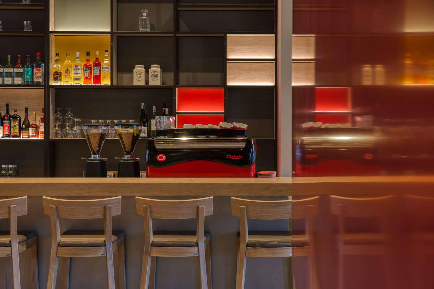 IntercityHotel-Berlin-Airport-BER-Terminal-1-2-Lobby-15