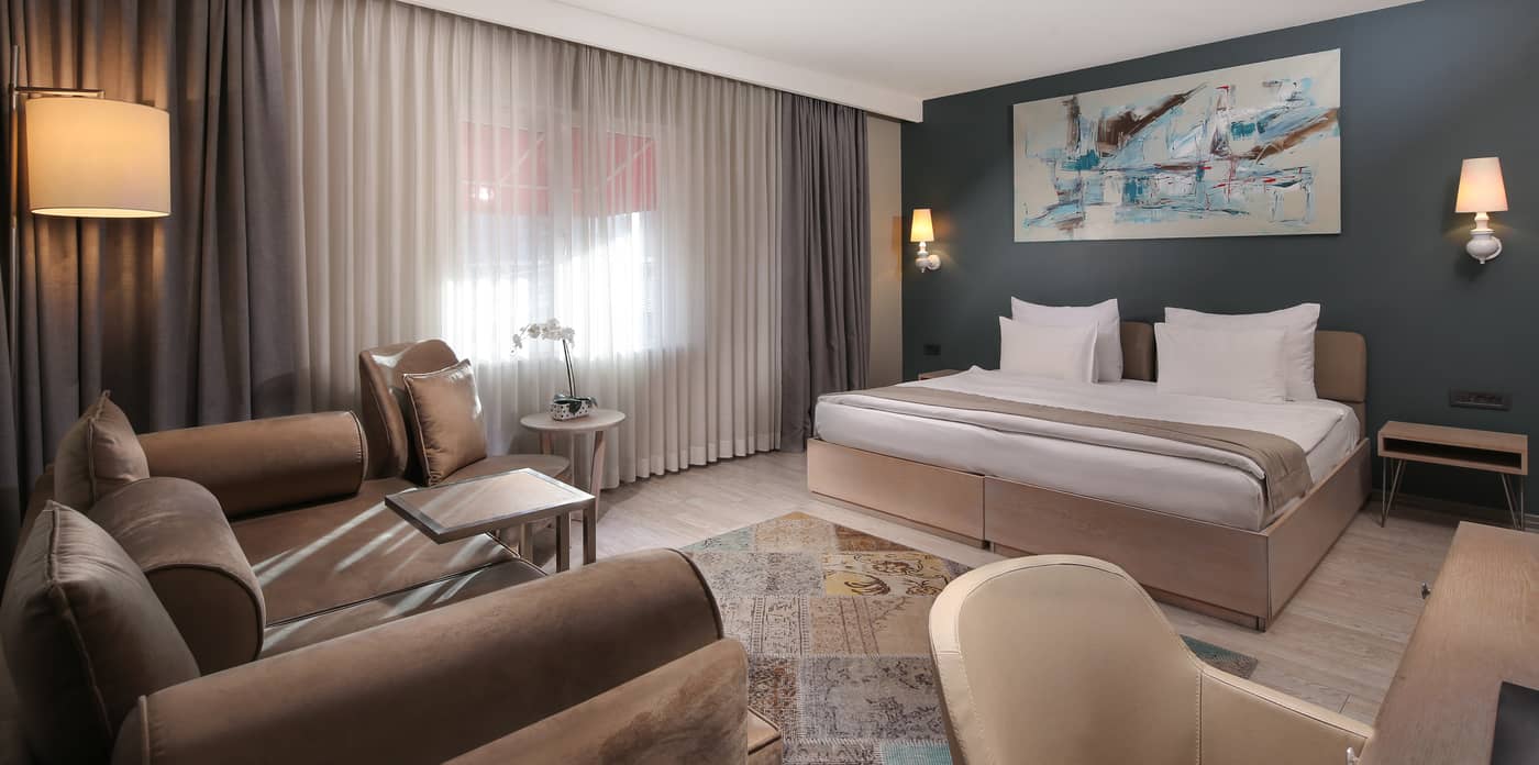 The-Gate-30-Suites-Hotel-Room-13