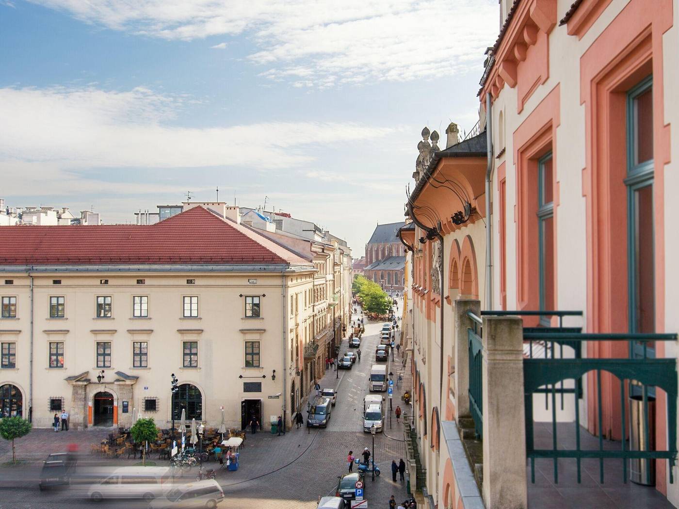 Antique-Apartments-Plac-Szczepanski-Room-2